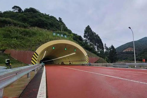 走进中国最美隧道(图13)