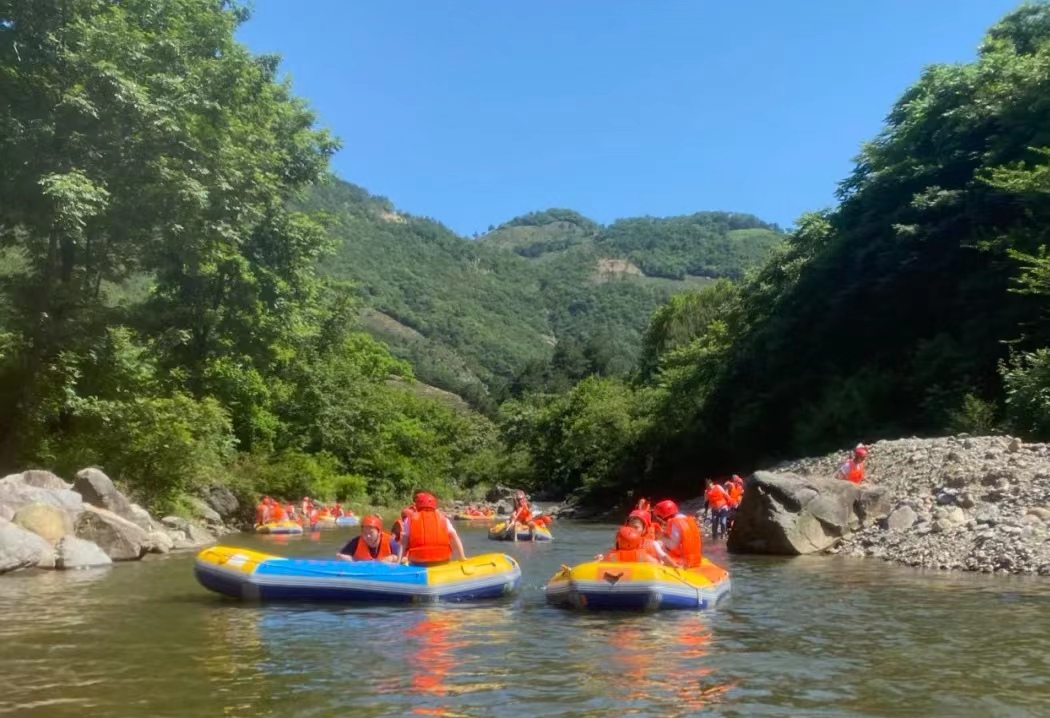 夏日炎炎 约个漂流吧(图2)